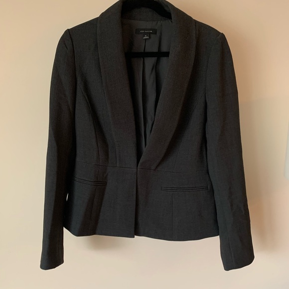 Ann Taylor skirt suit - Picture 4 of 6